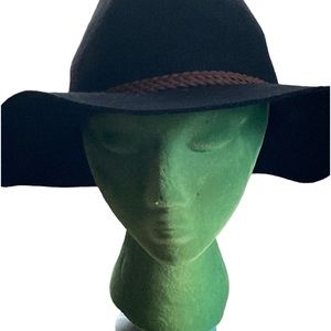 Ladies Black Wool Hat with Leather Band